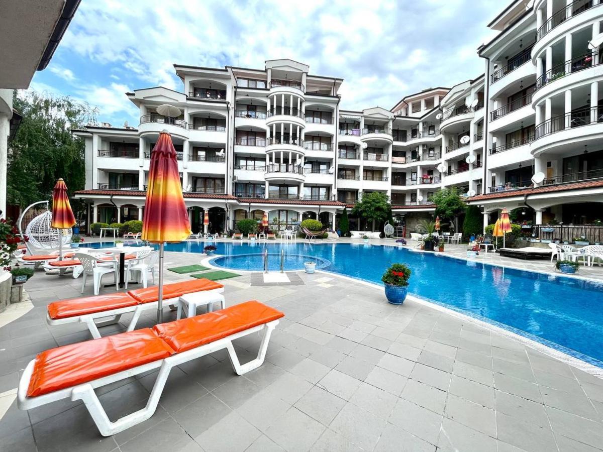 Dkapartments Chateau Valon ซันนีบีช ภายนอก รูปภาพ