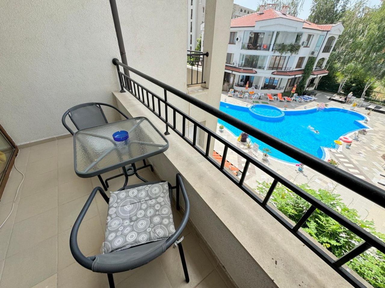 Dkapartments Chateau Valon ซันนีบีช ภายนอก รูปภาพ