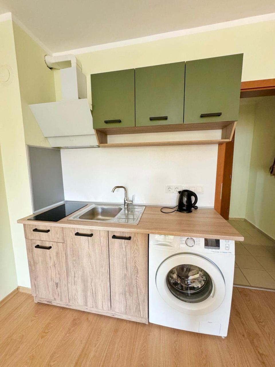 Dkapartments Chateau Valon ซันนีบีช ภายนอก รูปภาพ